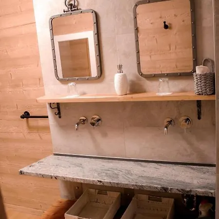 Privee Avec Cuisine Et Salle De Bain Dans La Chambre, Winoka * 베이소나츠