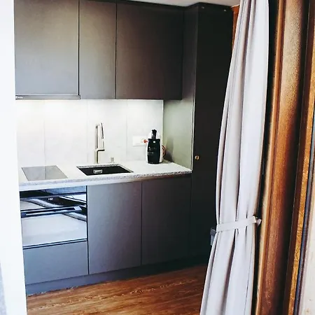 롯지 Privee Avec Cuisine Et Salle De Bain Dans La Chambre, Winoka *