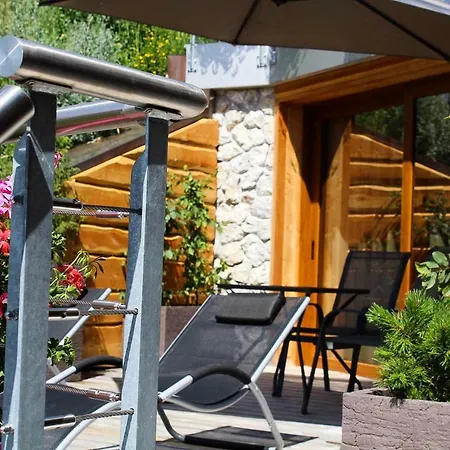 Privee Avec Cuisine Et Salle De Bain Dans La Chambre, Winoka *